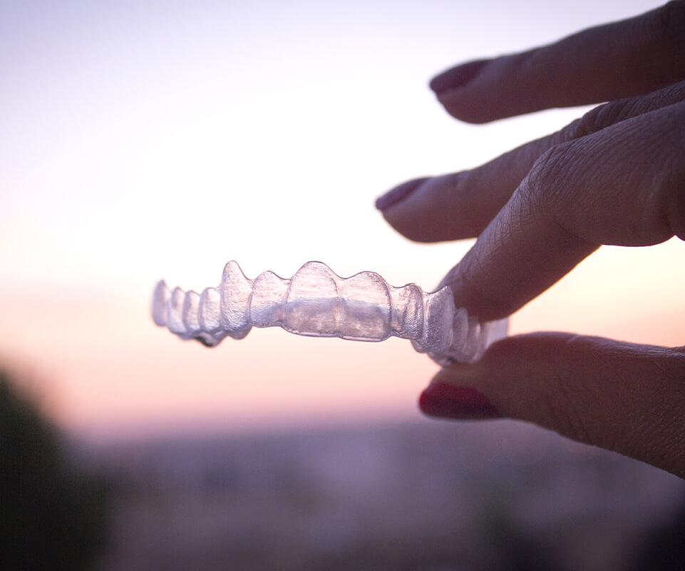 Clear aligner costs in Perth, with Angel Aligners and Invisalign®