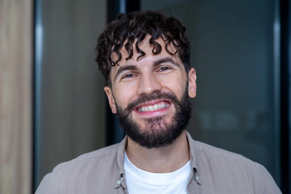 Metal vs Ceramic Braces: Pros, Cons, and Costs for Adults in Ellenbrook